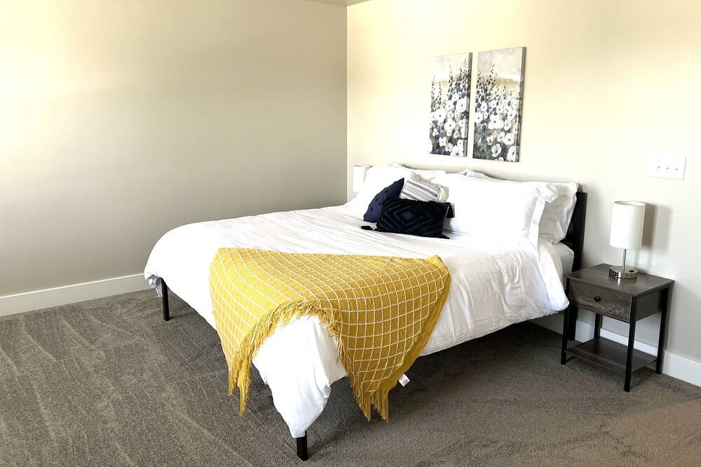 Photo of Bedroom in Ammon