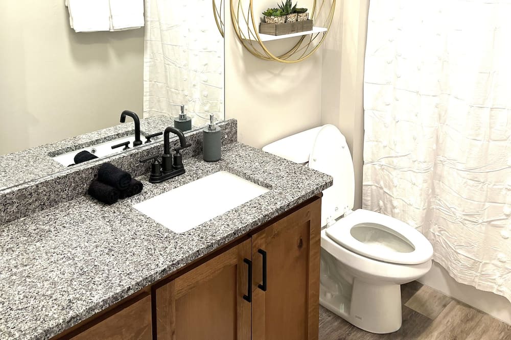 Photo of Bathroom in Ammon