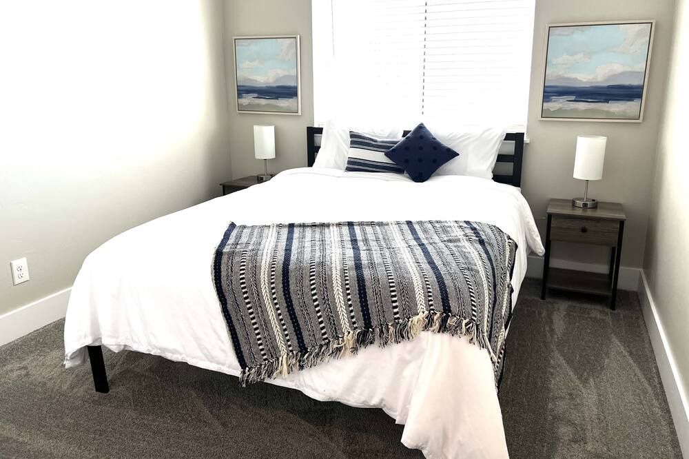 Photo of Bedroom in Ammon