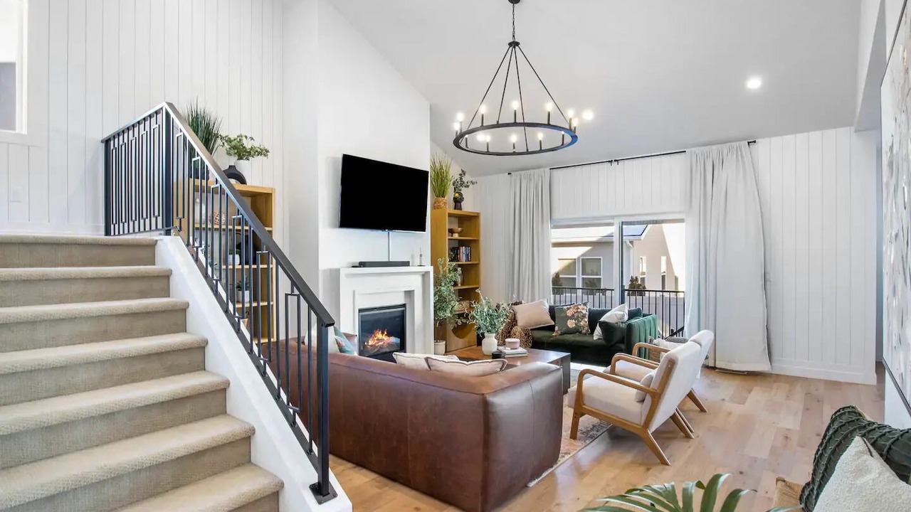 Photo of Livingroom in Kaysville