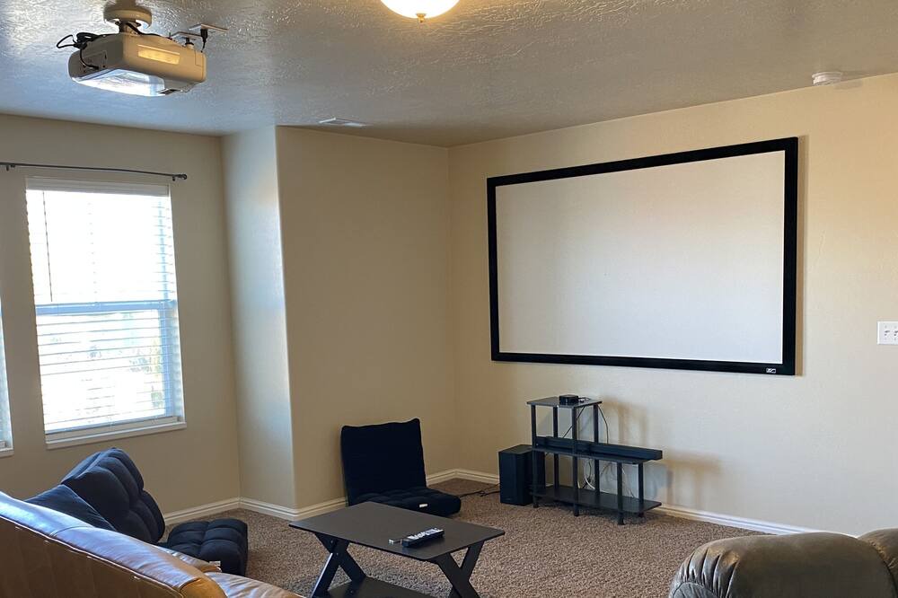 Photo of Bedroom in Kaysville