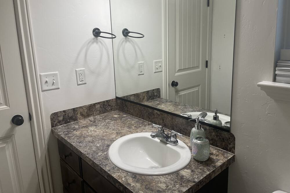 Photo of Bathroom in Idaho Falls