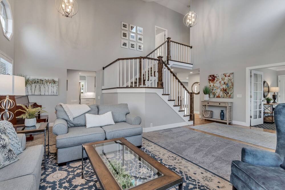 Photo of Livingroom in Holladay