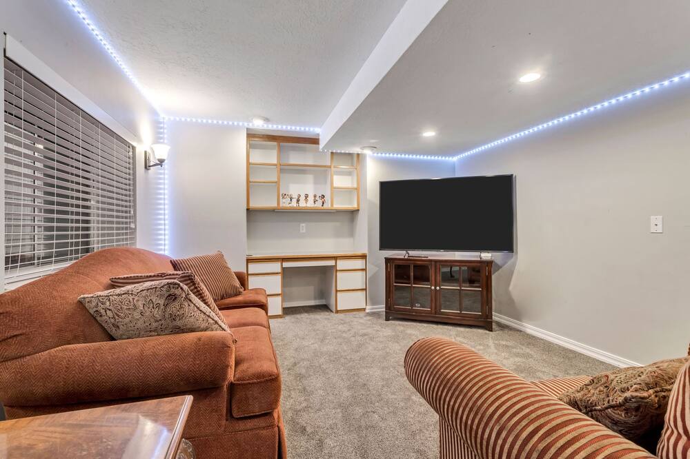 Photo of Livingroom in Holladay