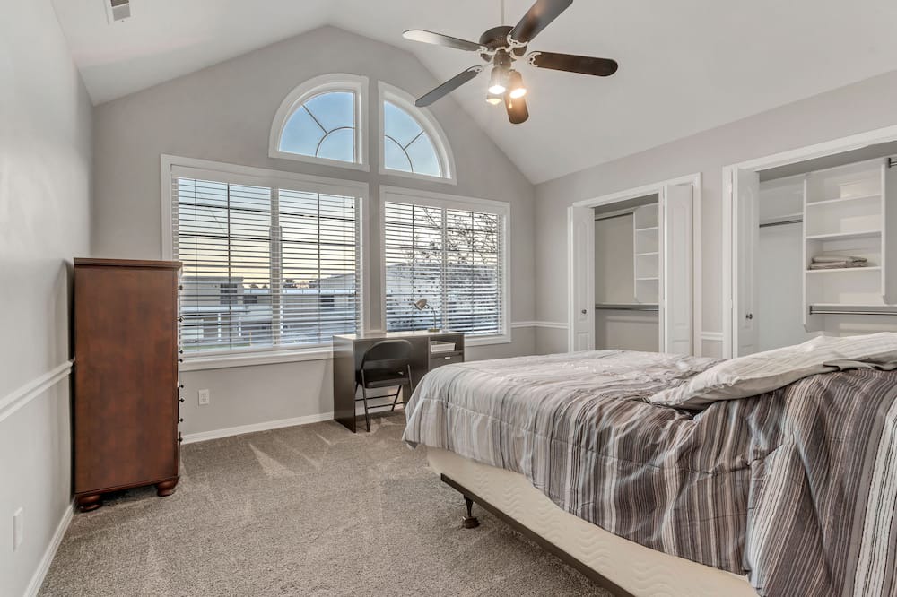 Photo of Bedroom in Holladay