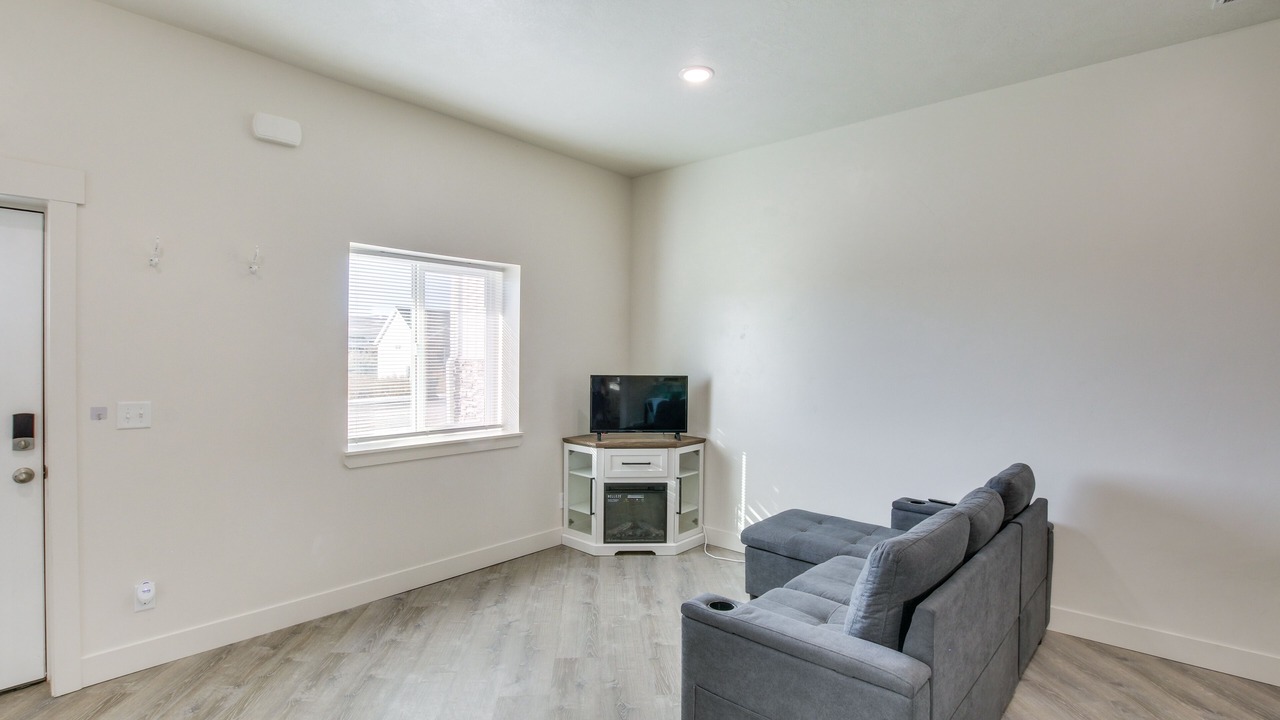 Photo of Livingroom in Tremonton
