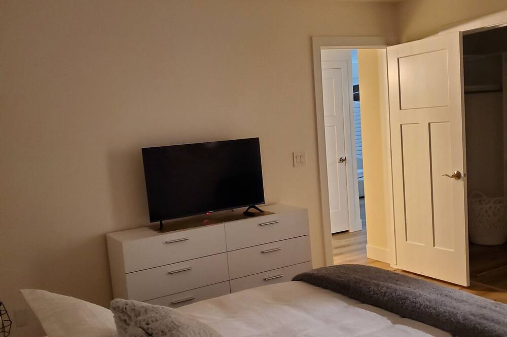 Photo of Bedroom in Ammon