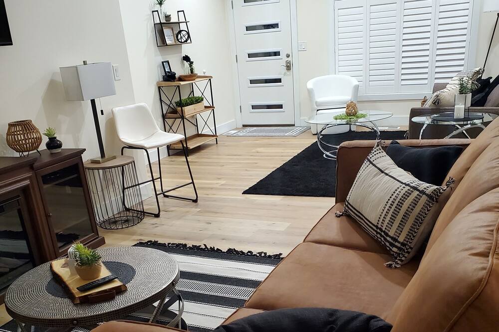 Photo of Livingroom in Ammon