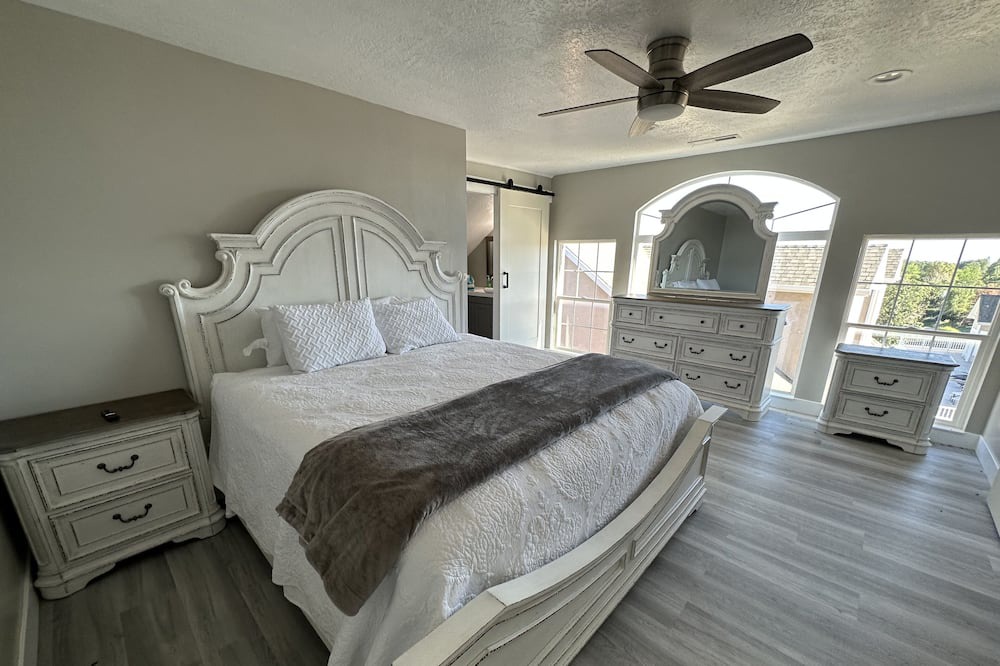Photo of Bedroom in Layton
