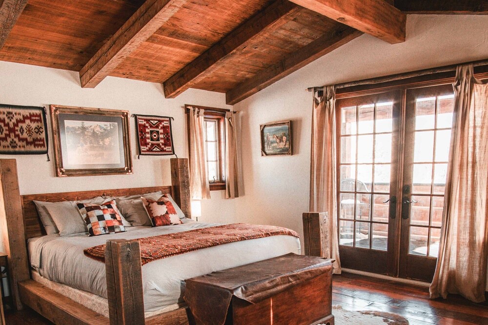 Photo of Bedroom in Irwin