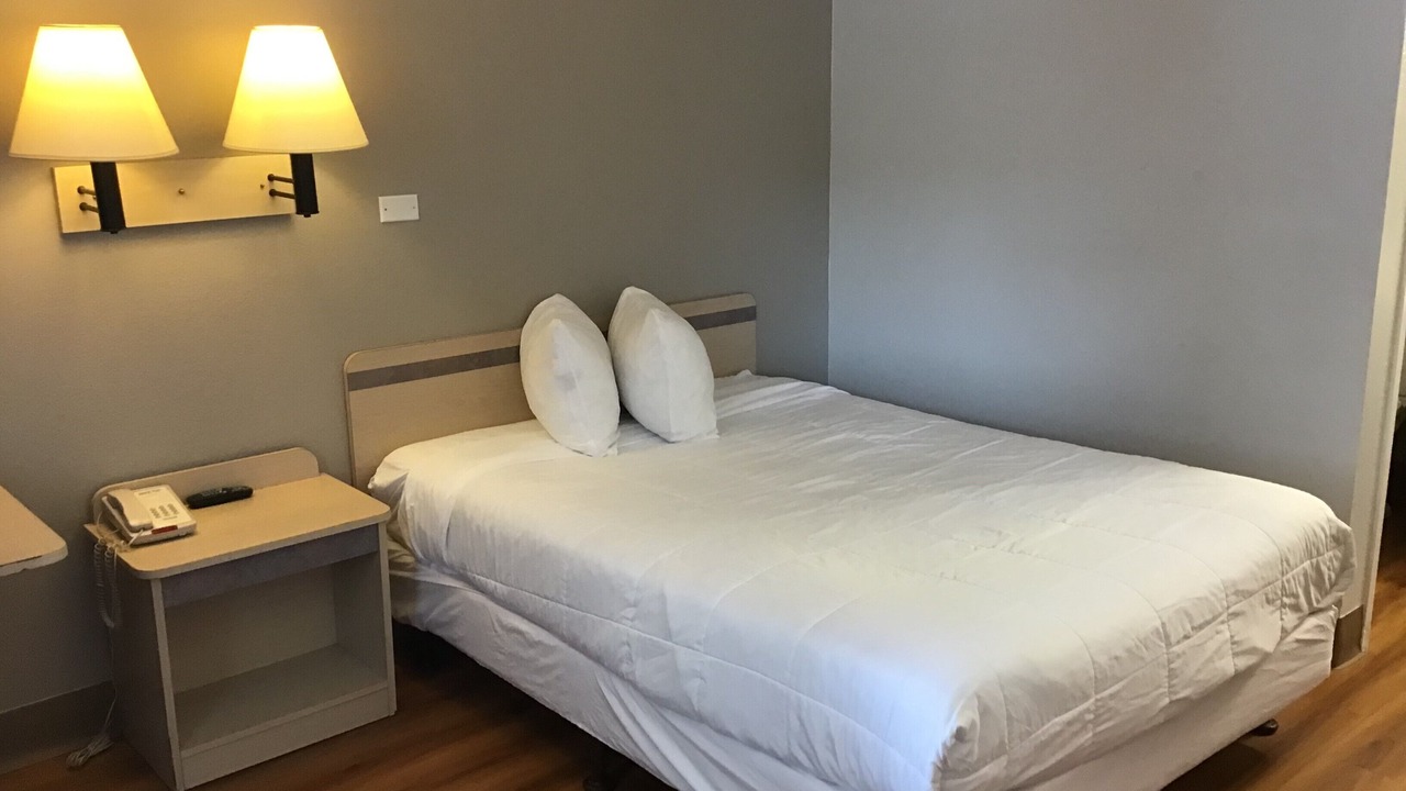 Photo of Bedroom in Woods Cross