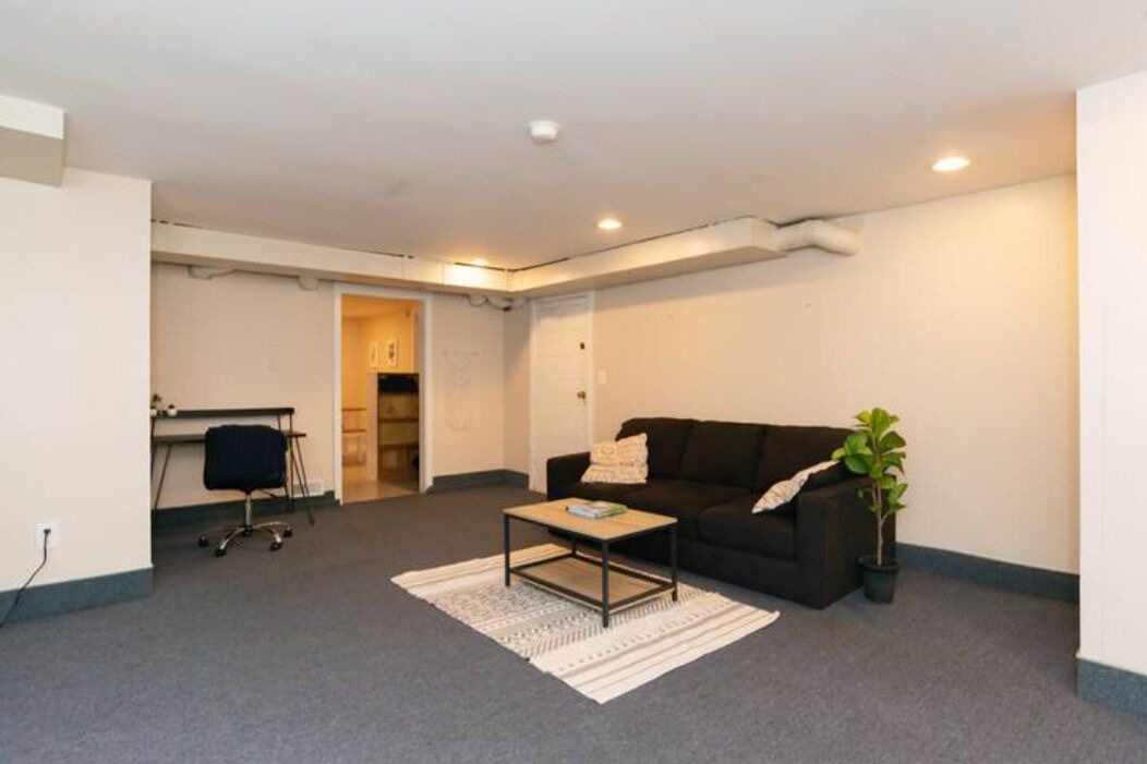 Photo of Livingroom in West Woodland