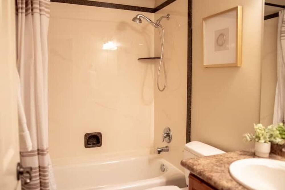 Photo of Bathroom in North Salt Lake