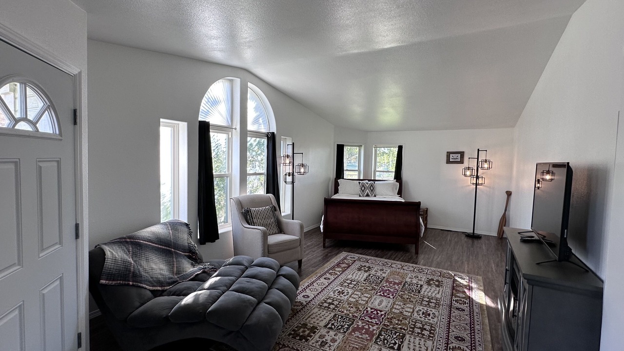 Photo of Livingroom in Tuttle