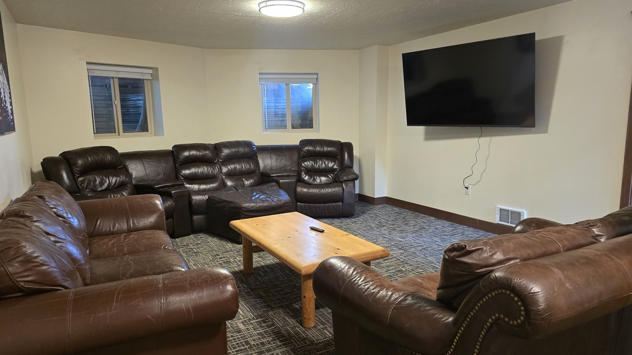 Photo of Livingroom in Thayne