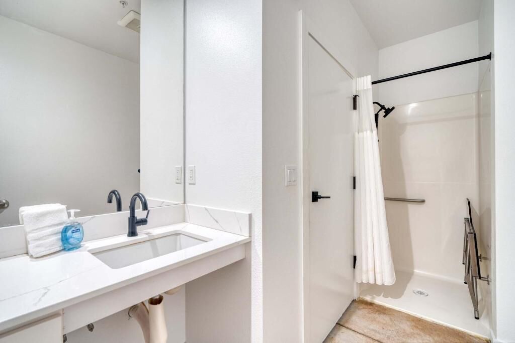 Photo of Bathroom in Humboldt