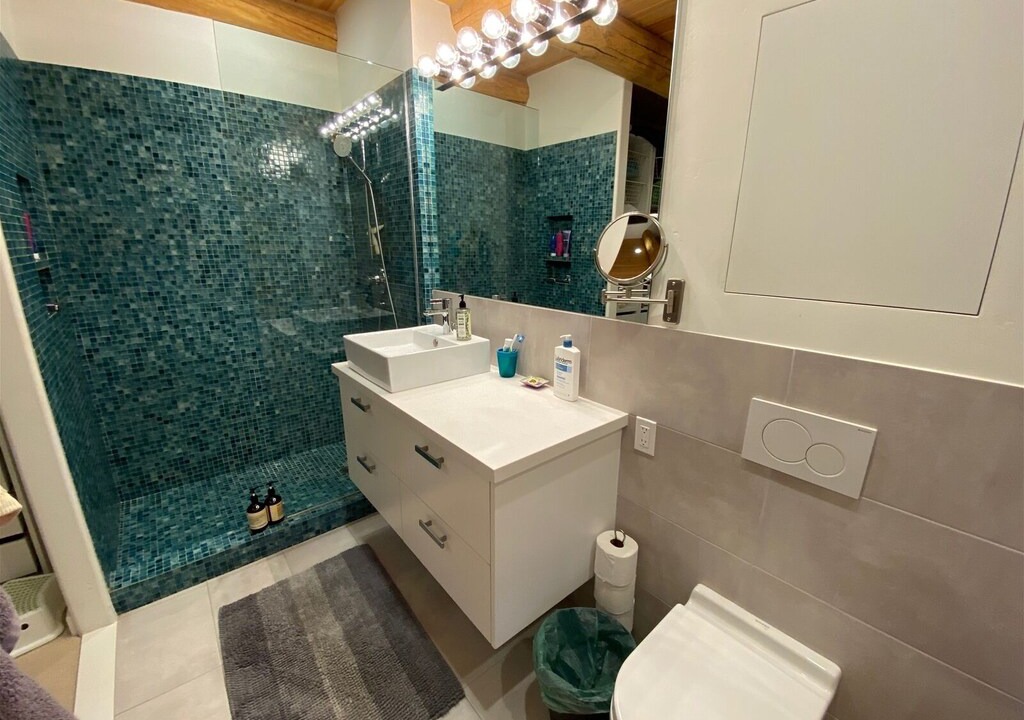Photo of Bathroom in Warm Springs