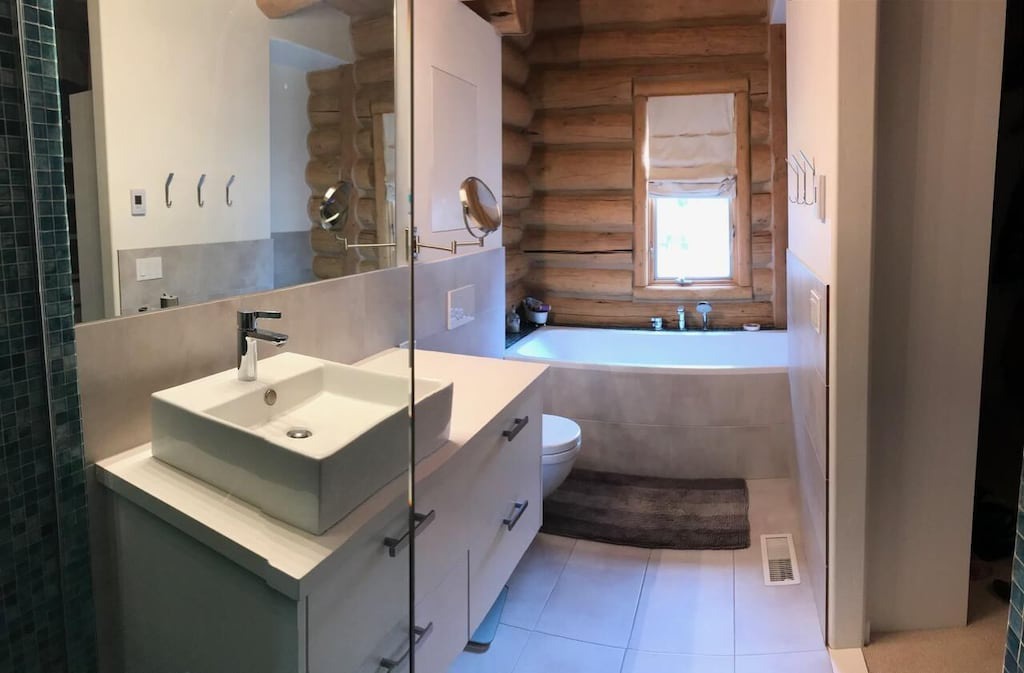 Photo of Bathroom in Warm Springs