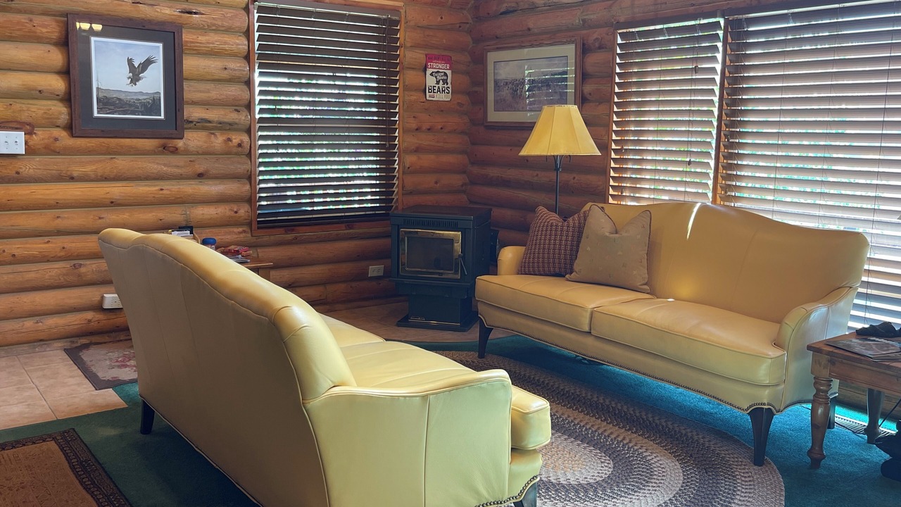 Photo of Livingroom in Irwin