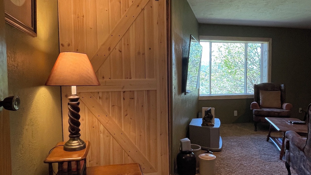 Photo of Livingroom in Irwin