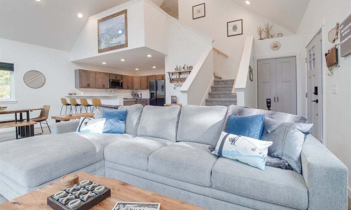 Photo of Livingroom in Packwood