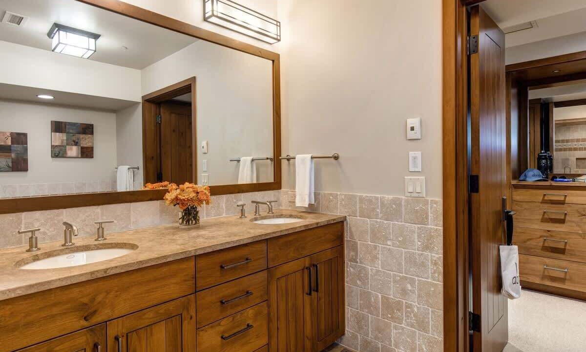 Photo of Bathroom in Granite Ridge