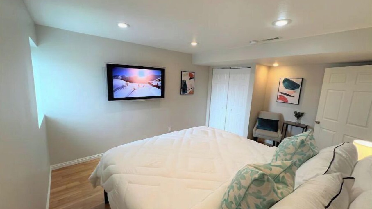 Photo of Bedroom in Draper