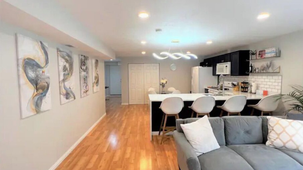 Photo of Livingroom in Draper