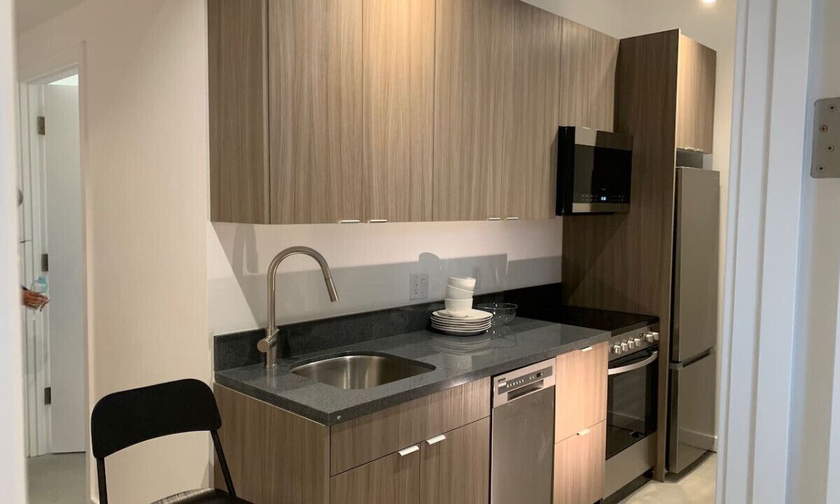 Photo of Kitchen in People's Freeway