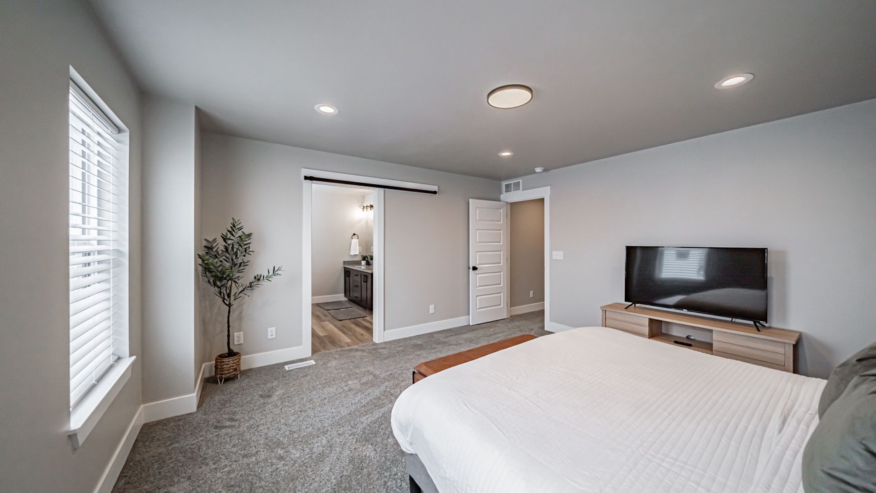 Photo of Bedroom in Ammon