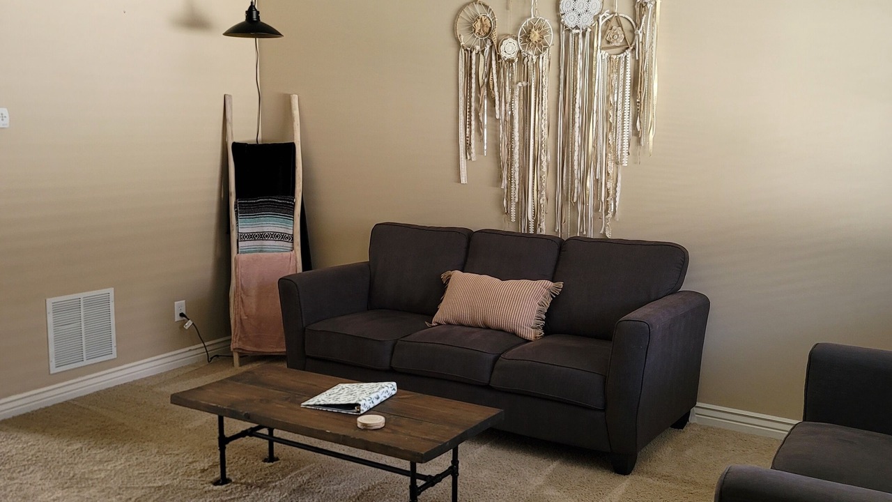 Photo of Livingroom in Ammon
