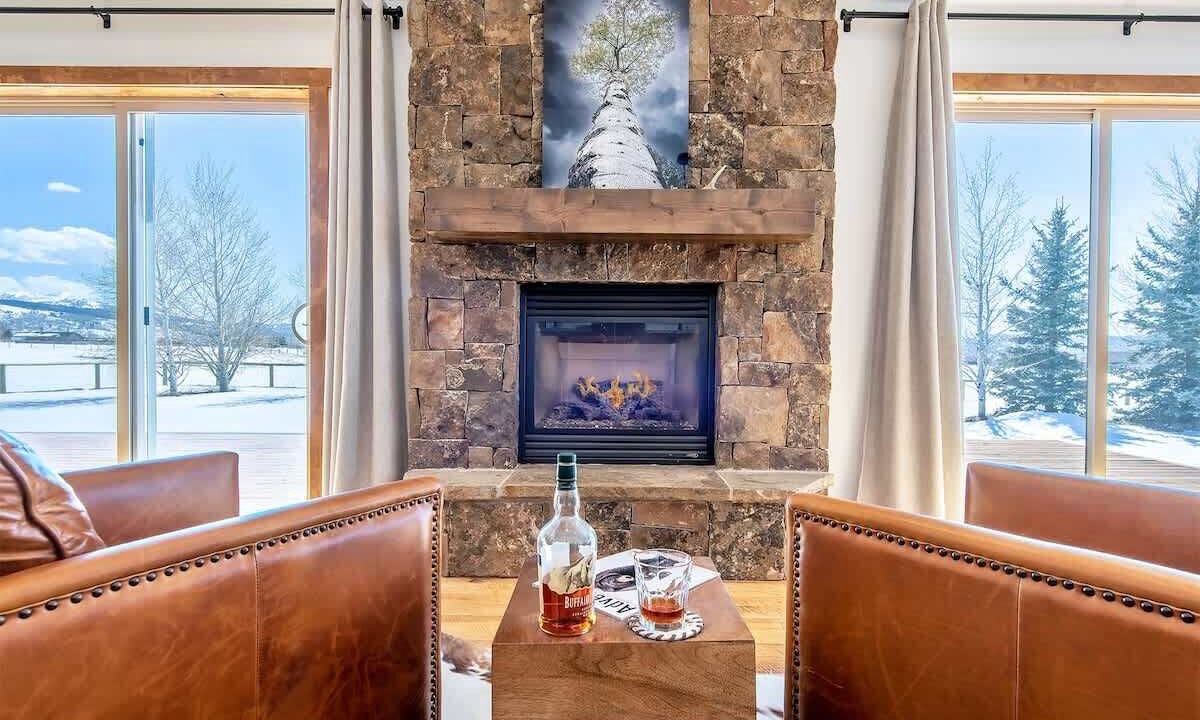 Photo of Livingroom in Victor