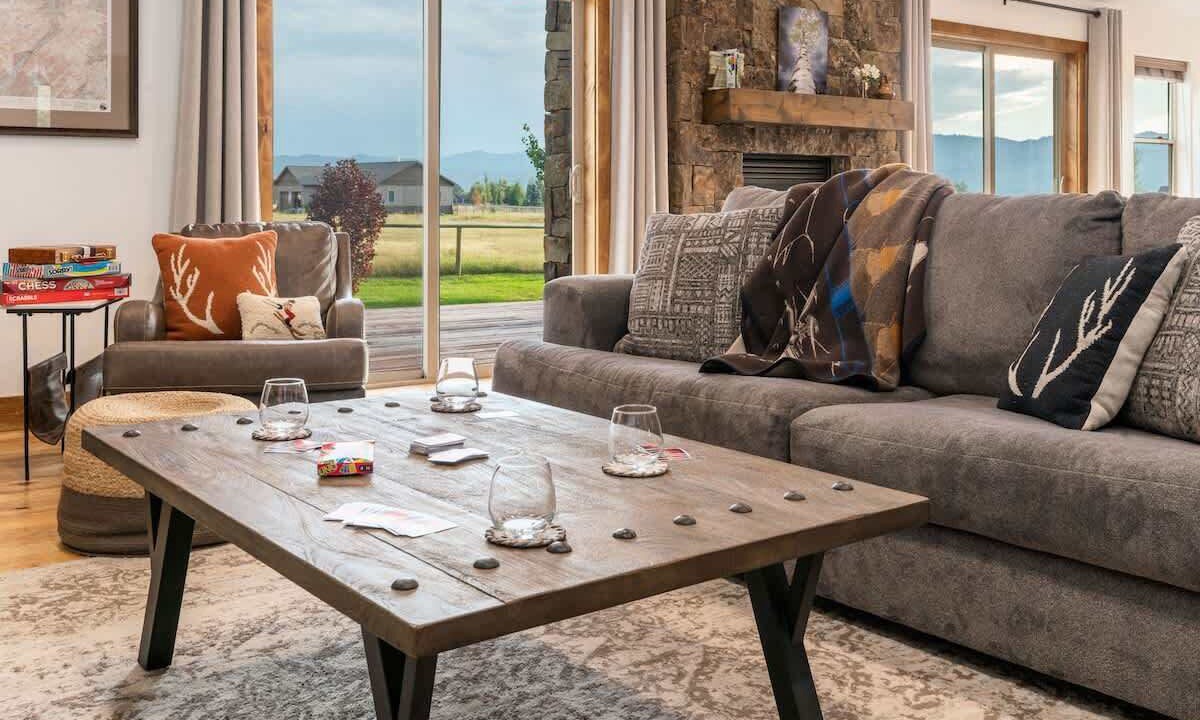 Photo of Livingroom in Victor