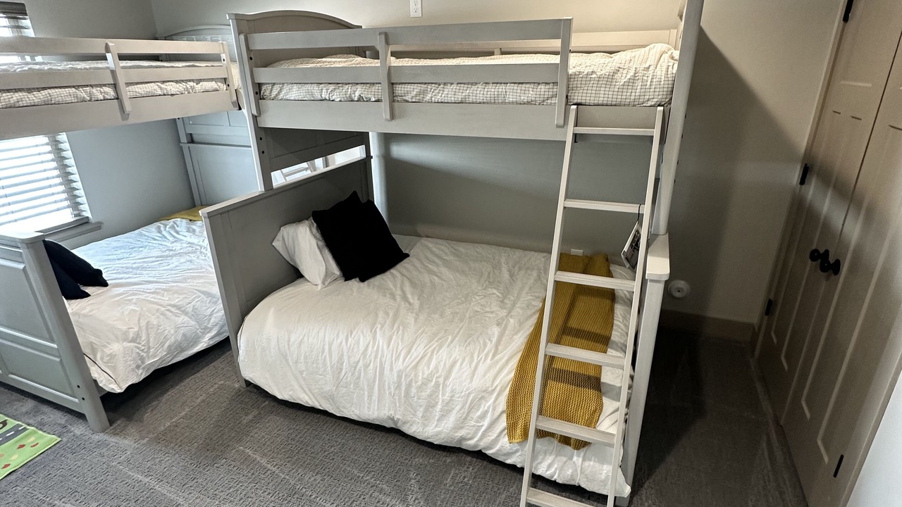 Photo of Bedroom in Sweetwater