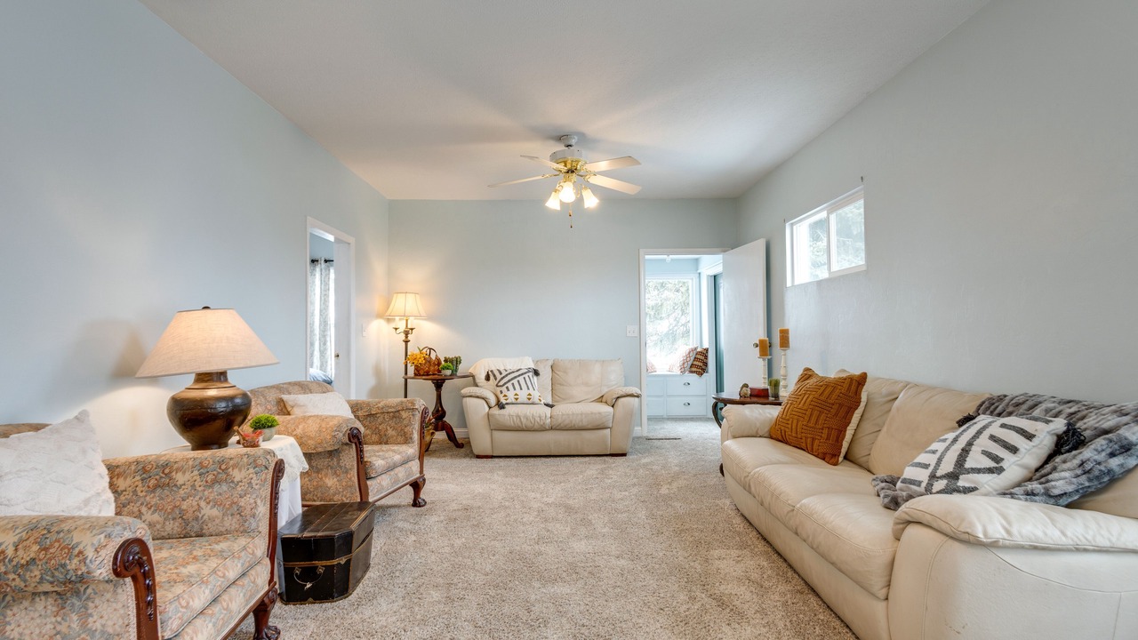 Photo of Livingroom in Burley