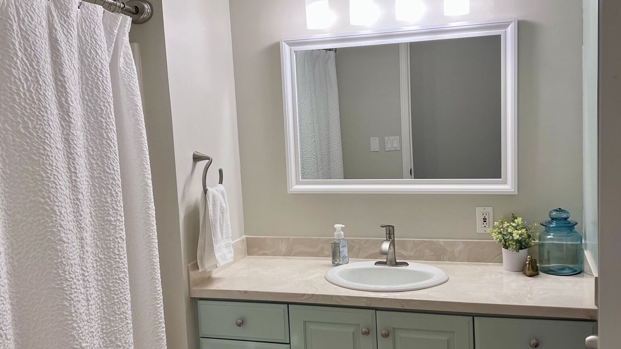 Photo of Bathroom in Cassia County