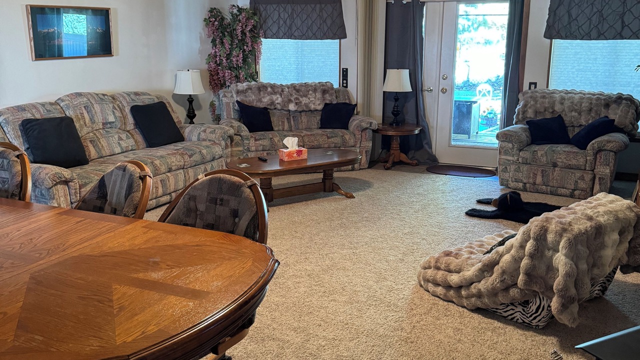 Photo of Livingroom in Clawson