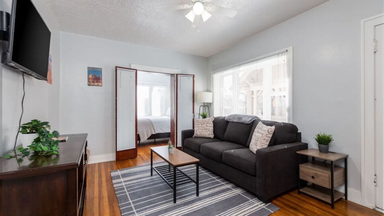 Photo of Livingroom in Lower Avenues