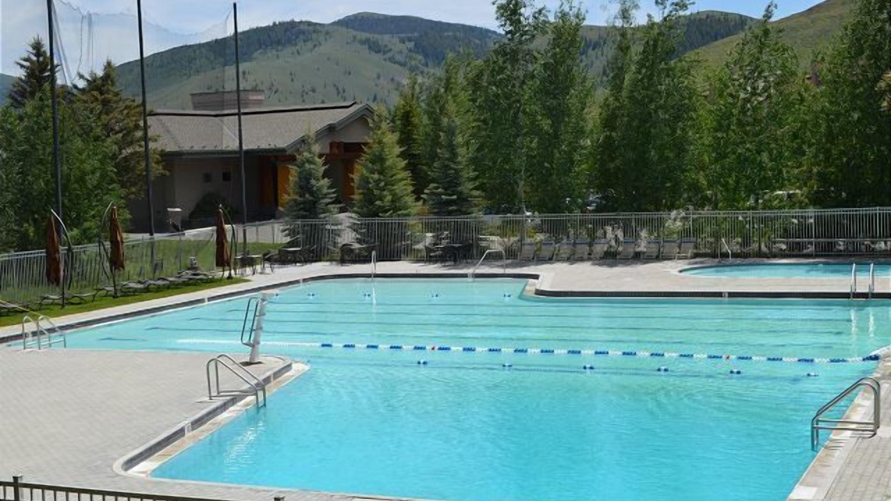 Photo of Outdoor in Elkhorn Village