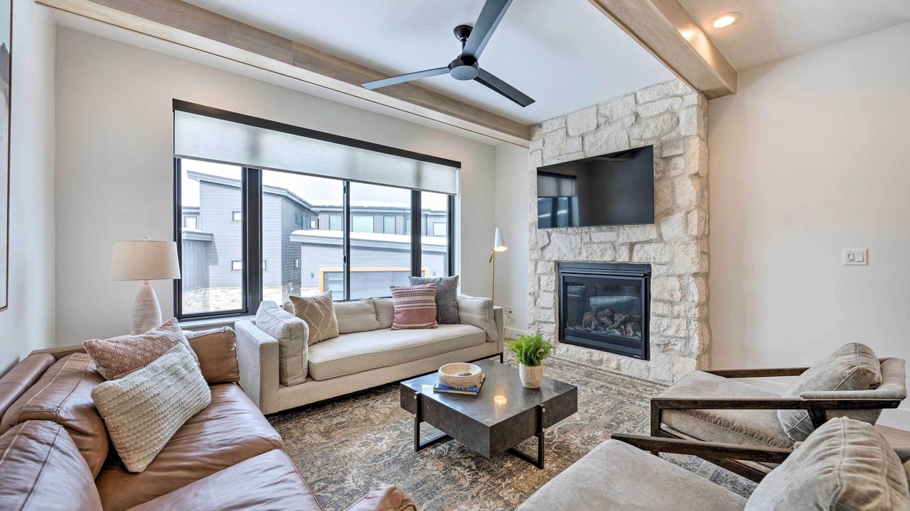 Photo of Livingroom in Ogden