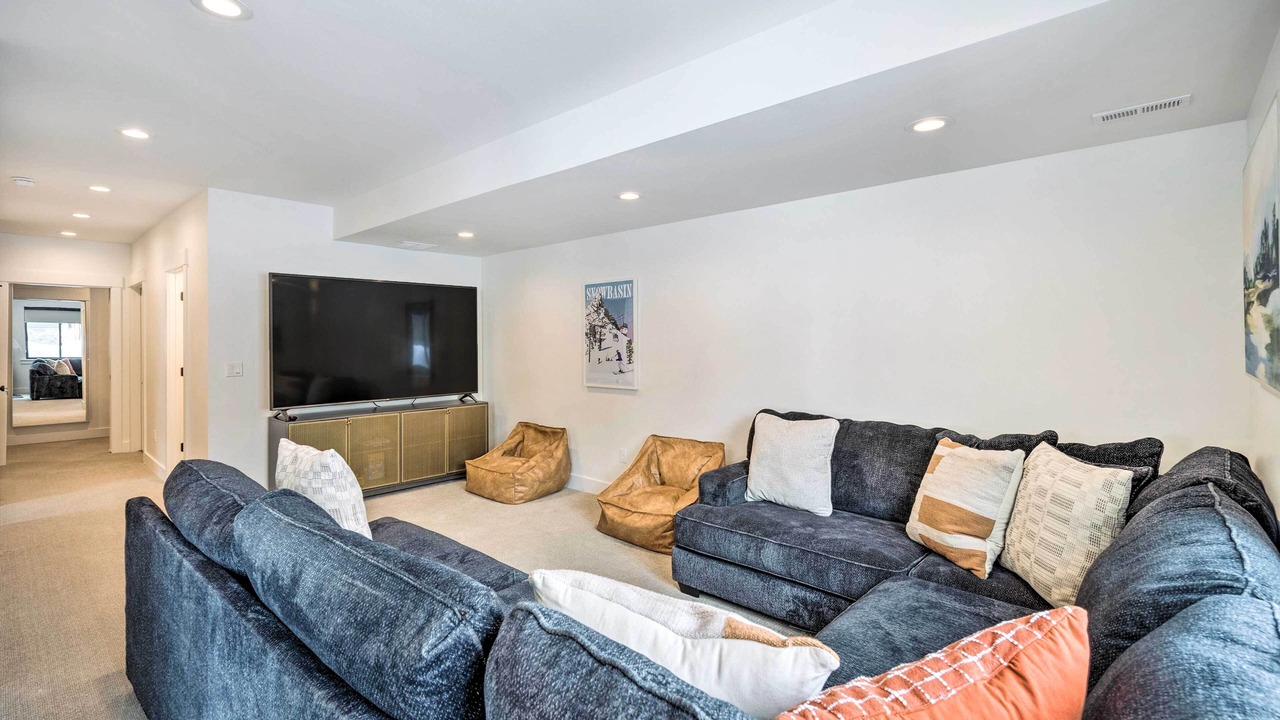 Photo of Livingroom in Ogden