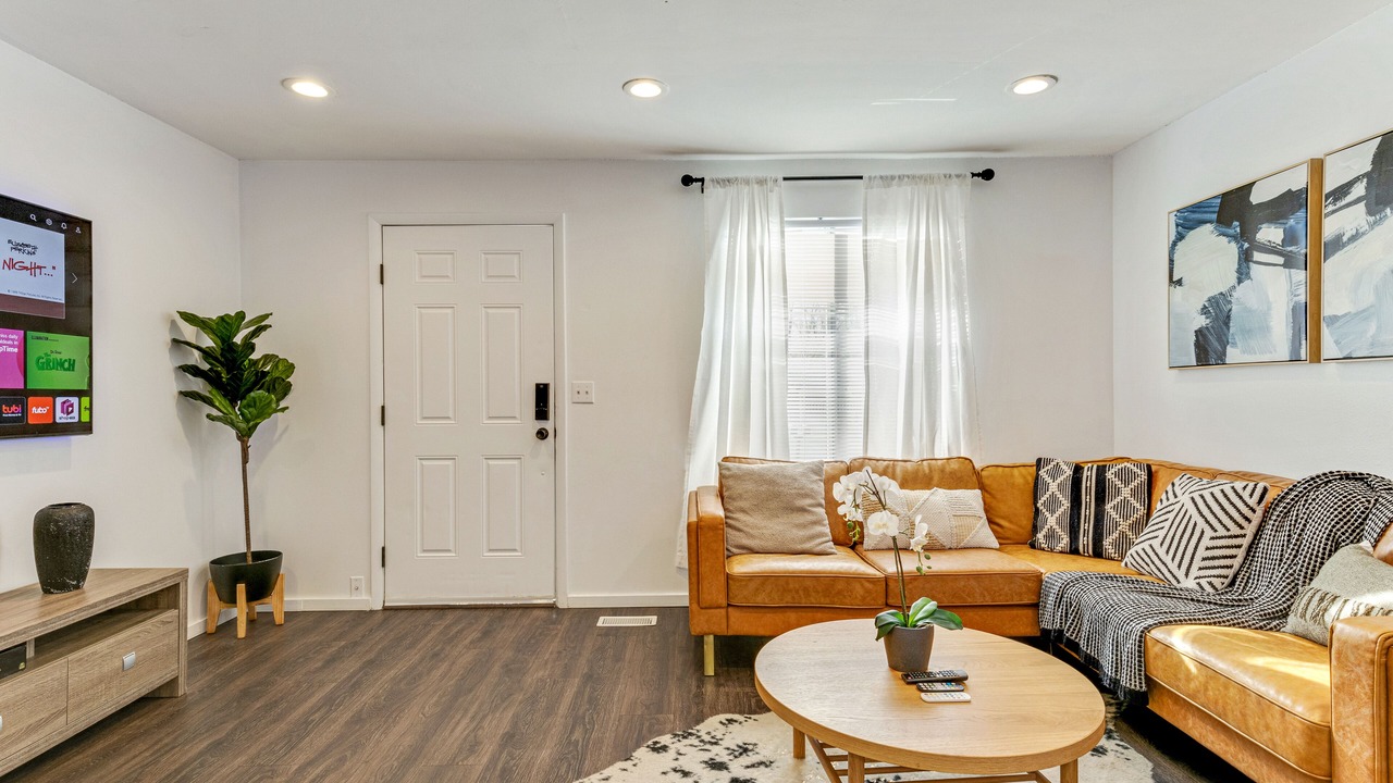 Photo of Livingroom in South Salt Lake