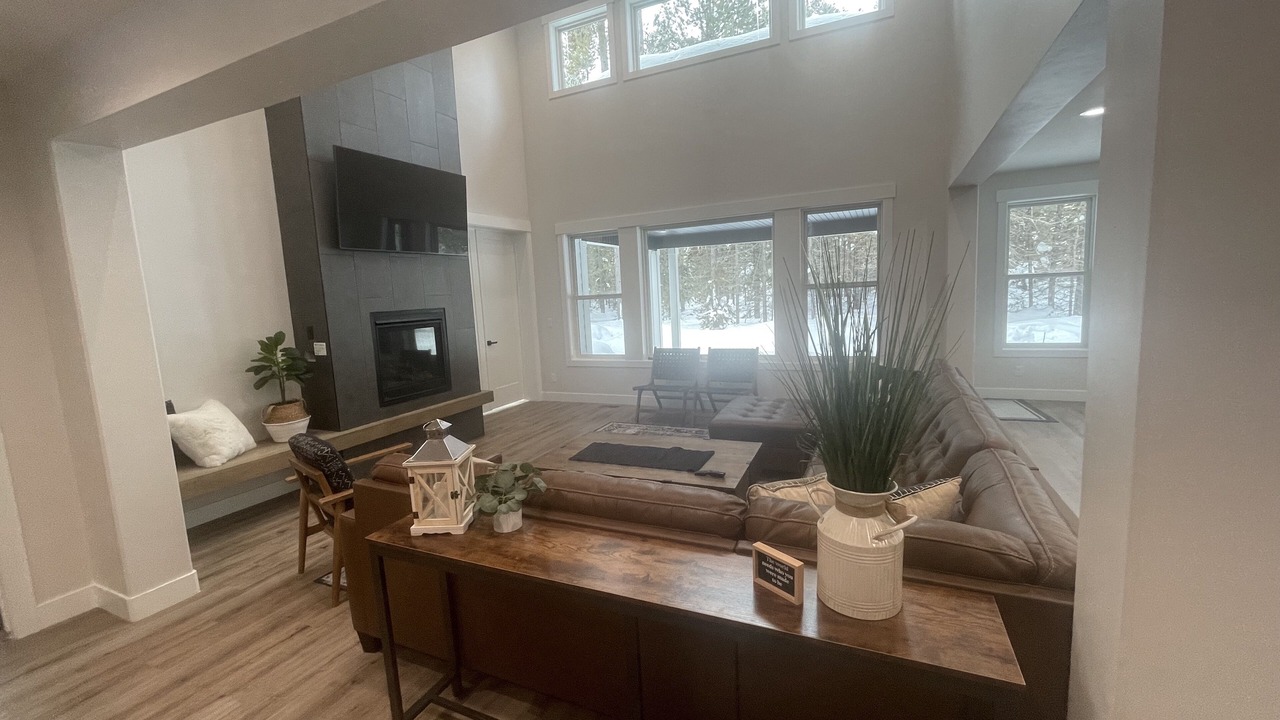Photo of Livingroom in Island Park