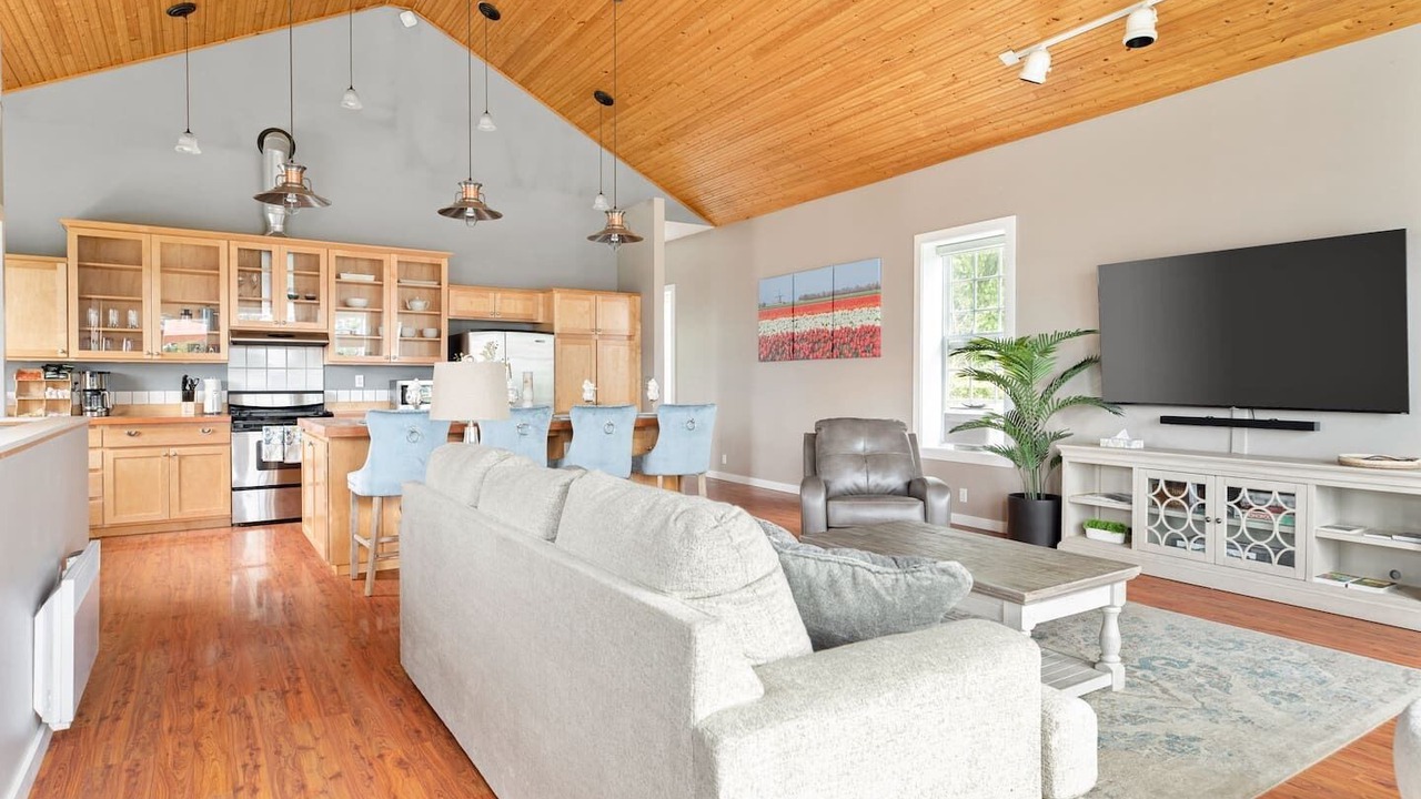 Photo of Livingroom in La Conner