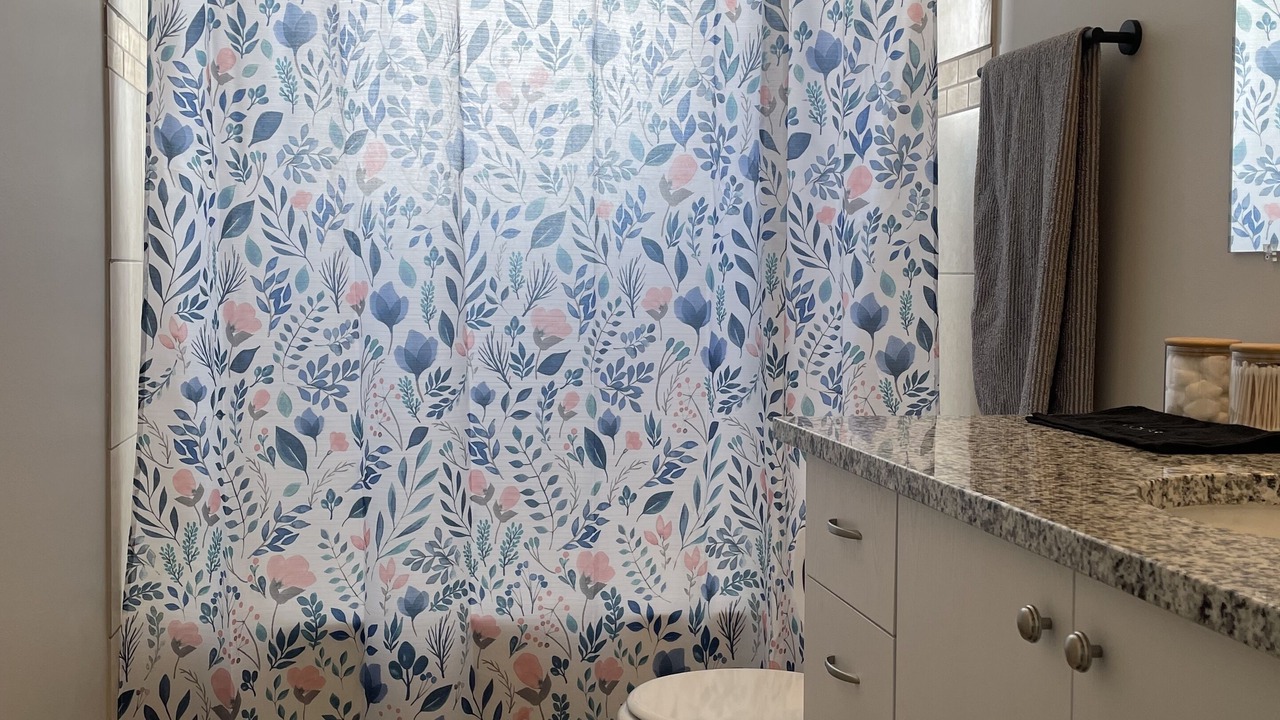 Photo of Bathroom in Roy