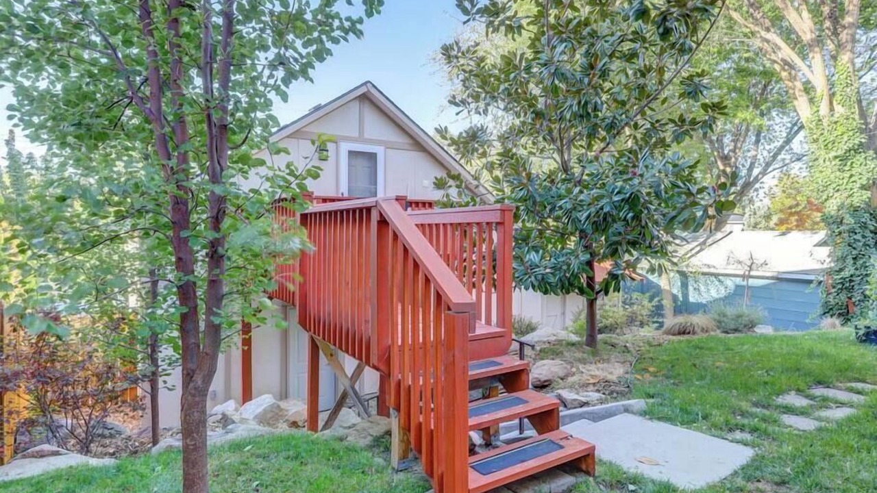 Photo of Outdoor in East End