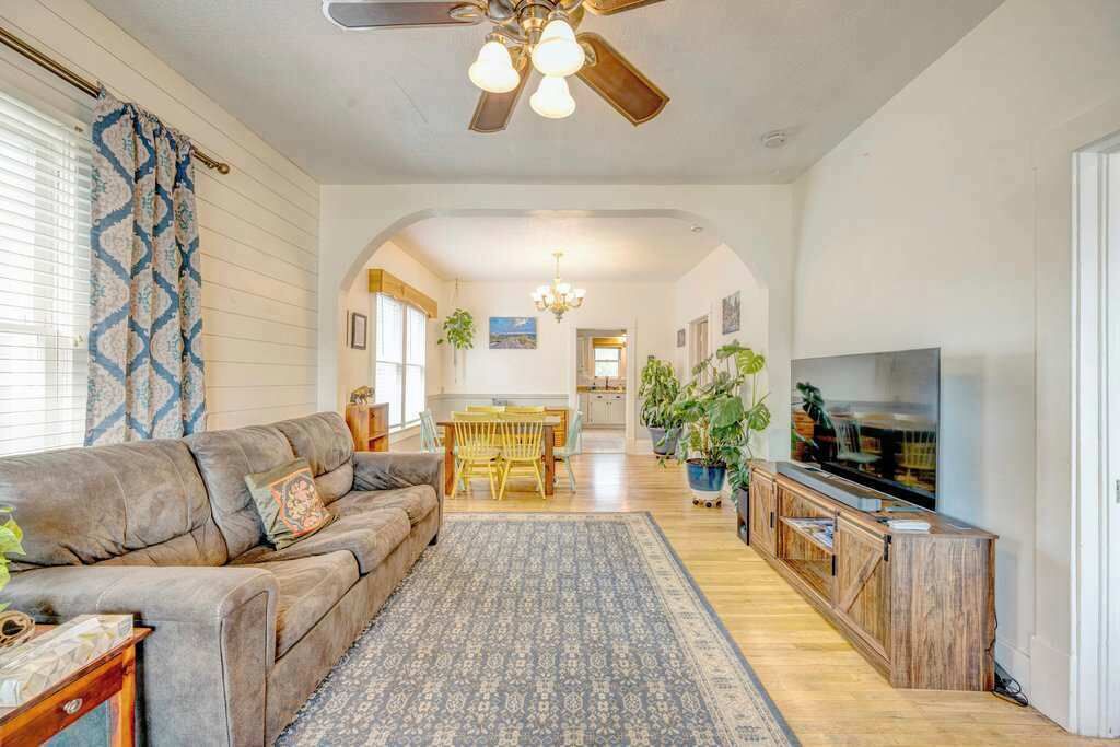 Photo of Livingroom in Sheridan