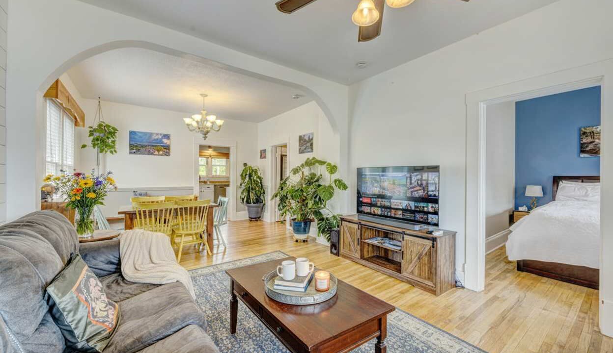 Photo of Livingroom in Sheridan