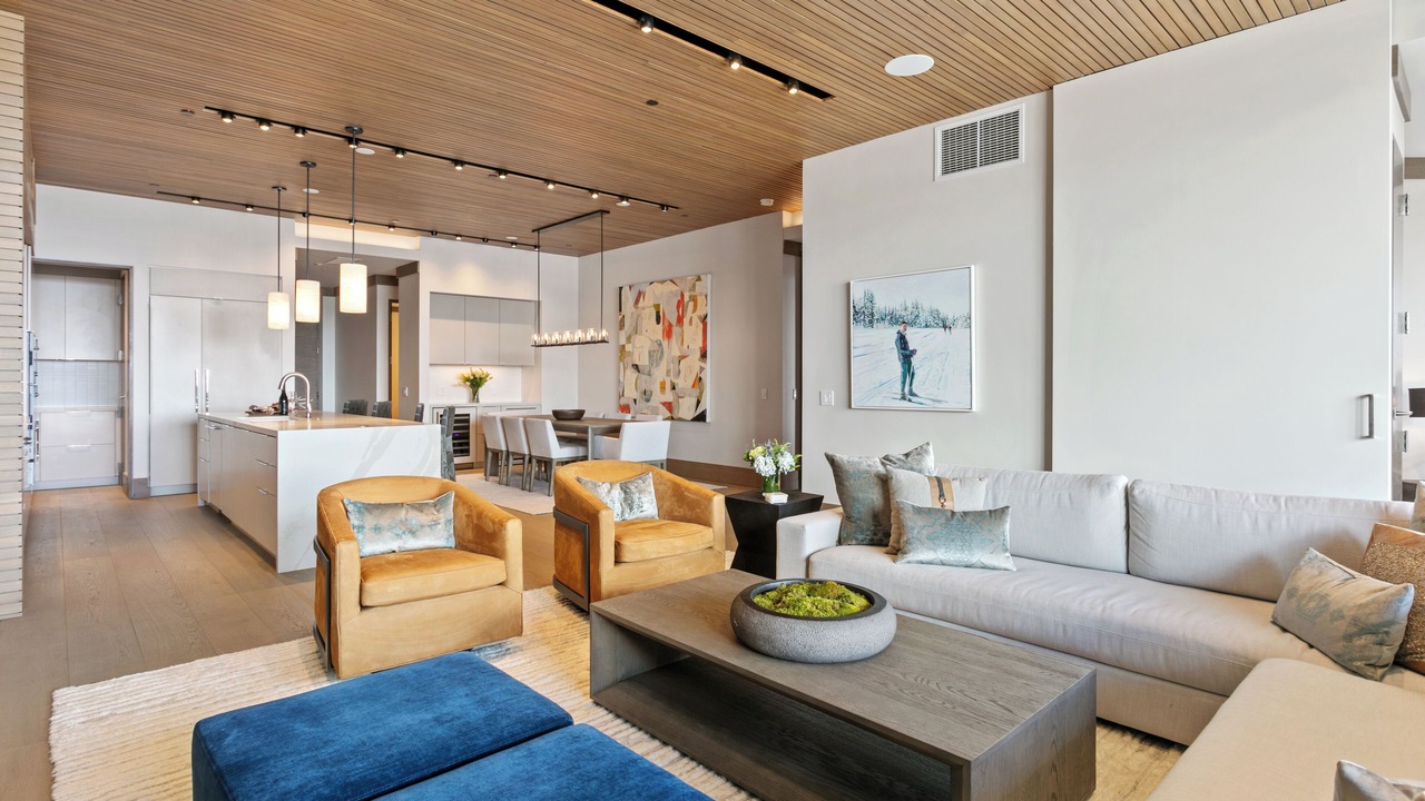 Photo of Livingroom in Empire Pass