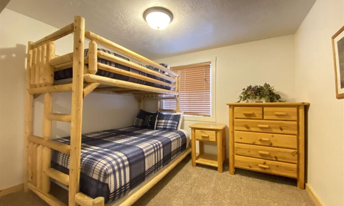Photo of Bedroom in Harbor Village